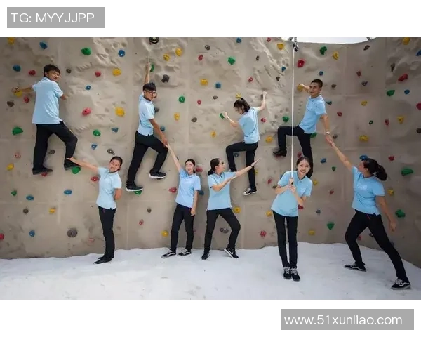 南京攀岩队配合分析与其他队伍表现的深度对比研究